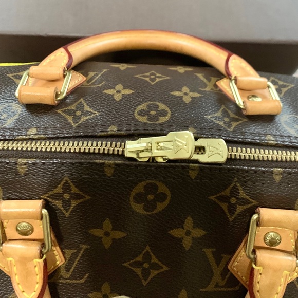 😍LIMITED EDITION LOUIS VUITTON Monogram Canvas World Tour Speedy Bandouliere 30 - Picture 9 of 15